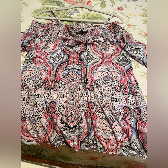 INC International Concepts Pink and Black Paisley top - Picture 1 of 3